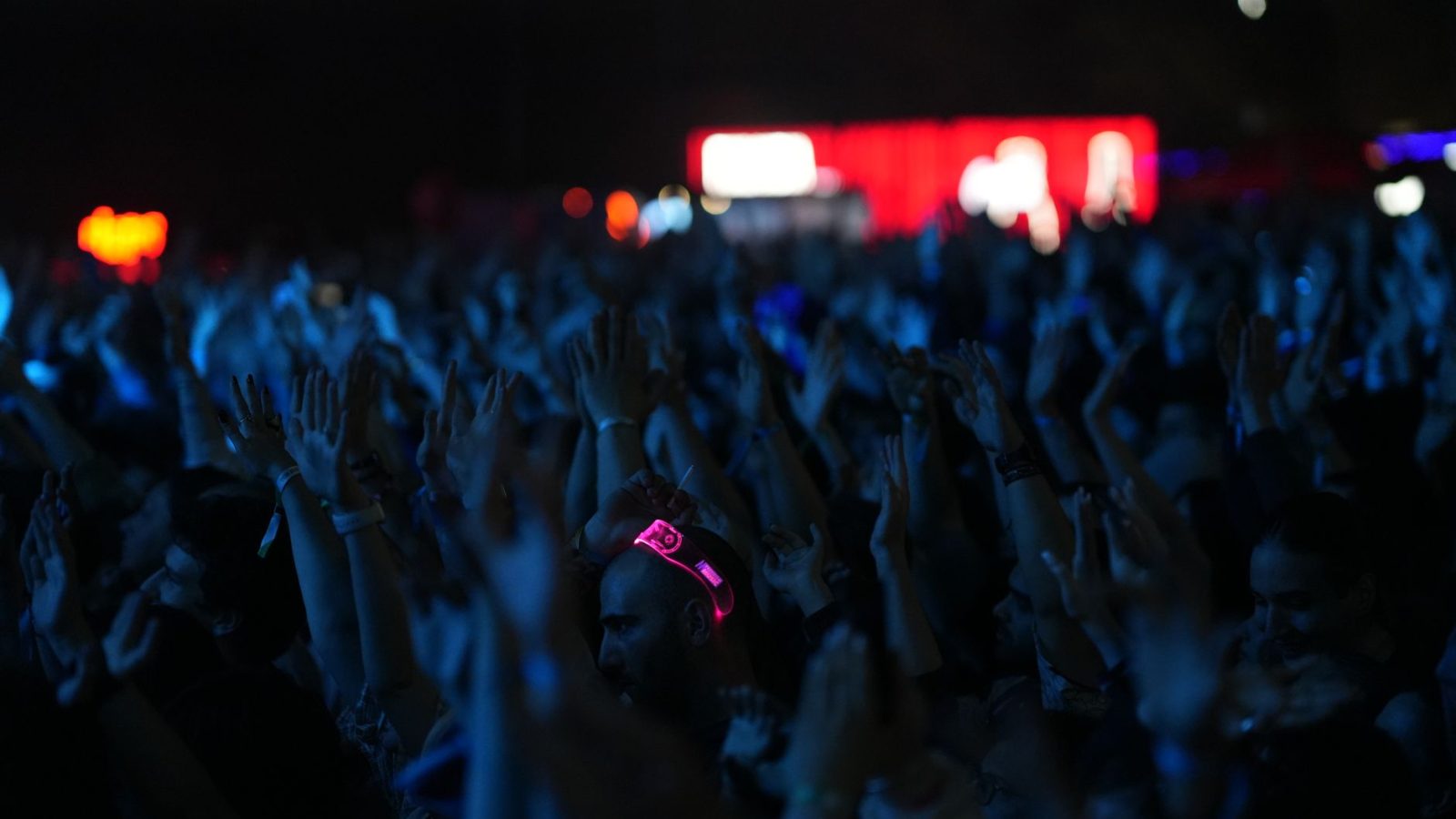 Foule d'un festival de nuit