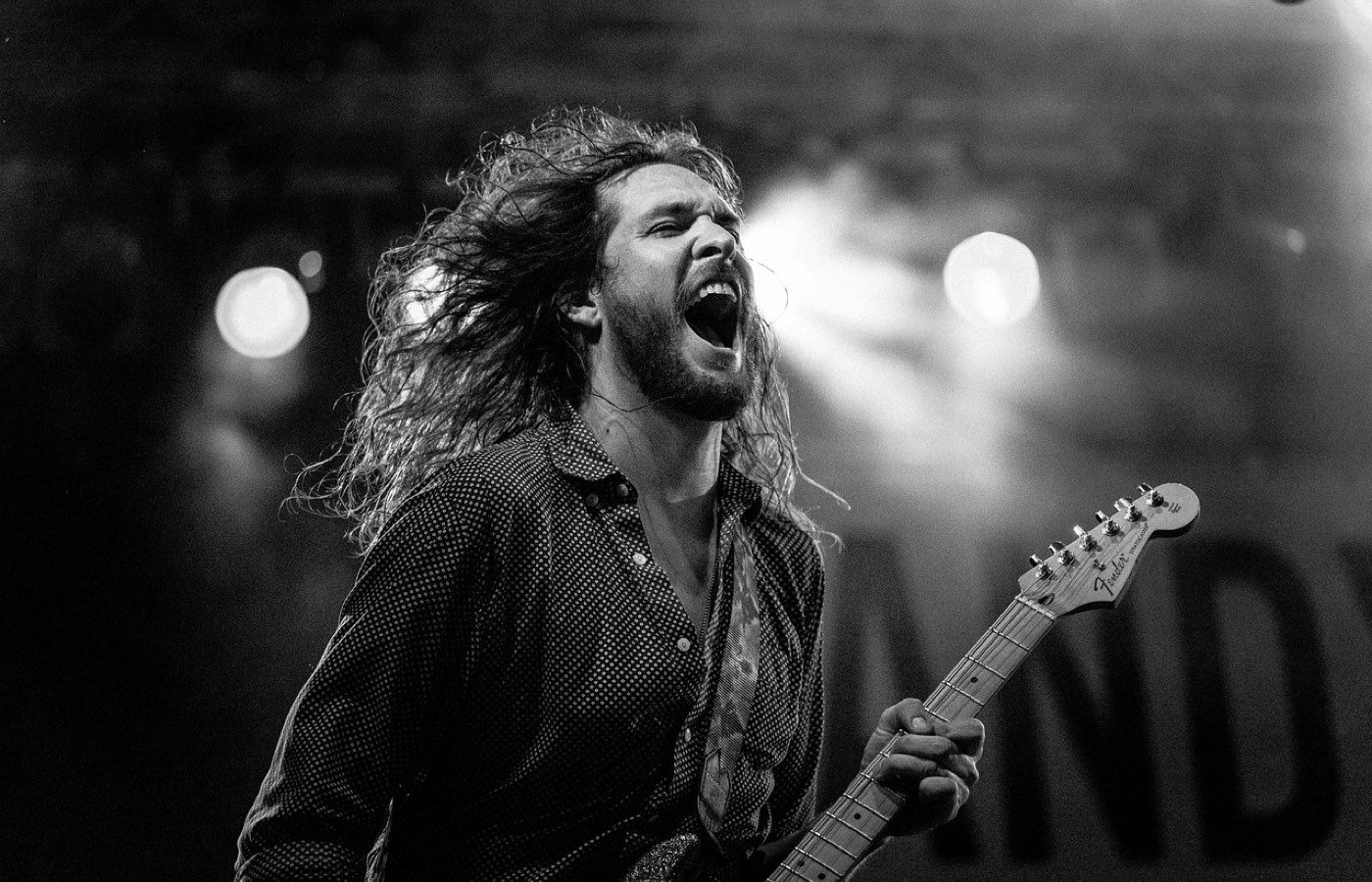 Repérer des lieux alternatifs pour concerts metal