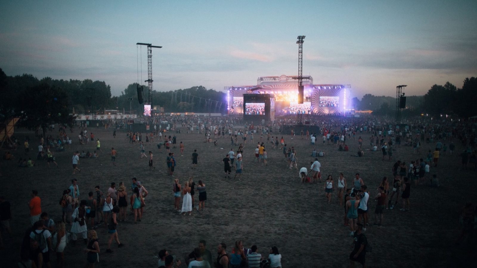 Festival de Nîmes : trajet, logement et budget pour y aller sans galèr