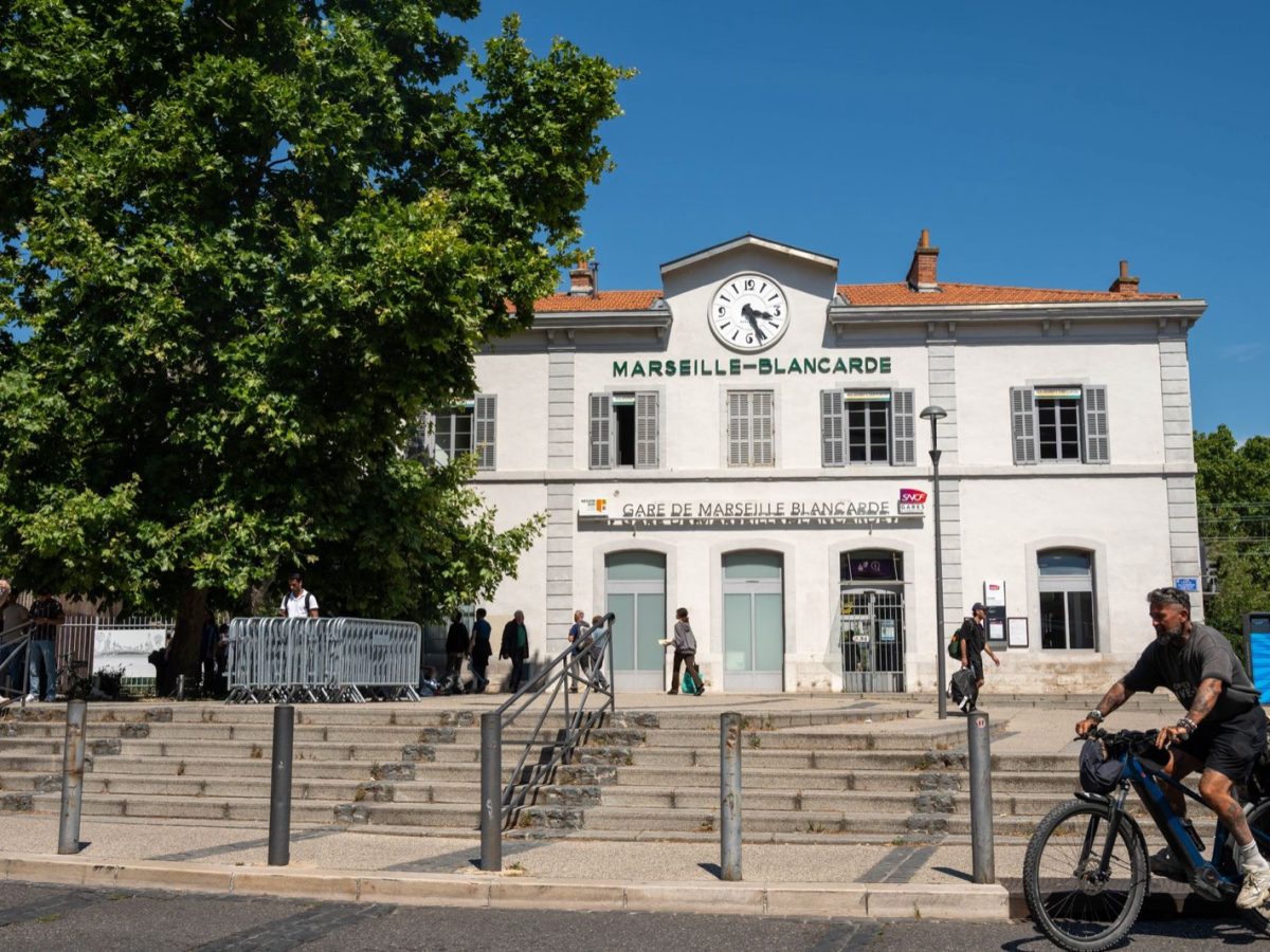 Transports pratiques pour concerts en Provence : trains, covoiturage,