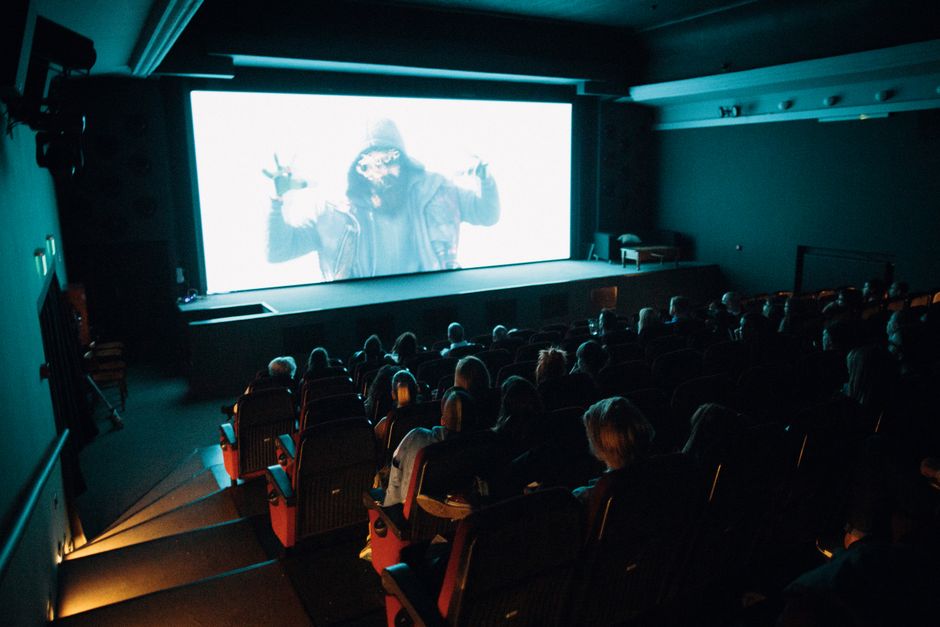 Illustration : festival cinéma & audiovisuel — Aventure & D2couverte