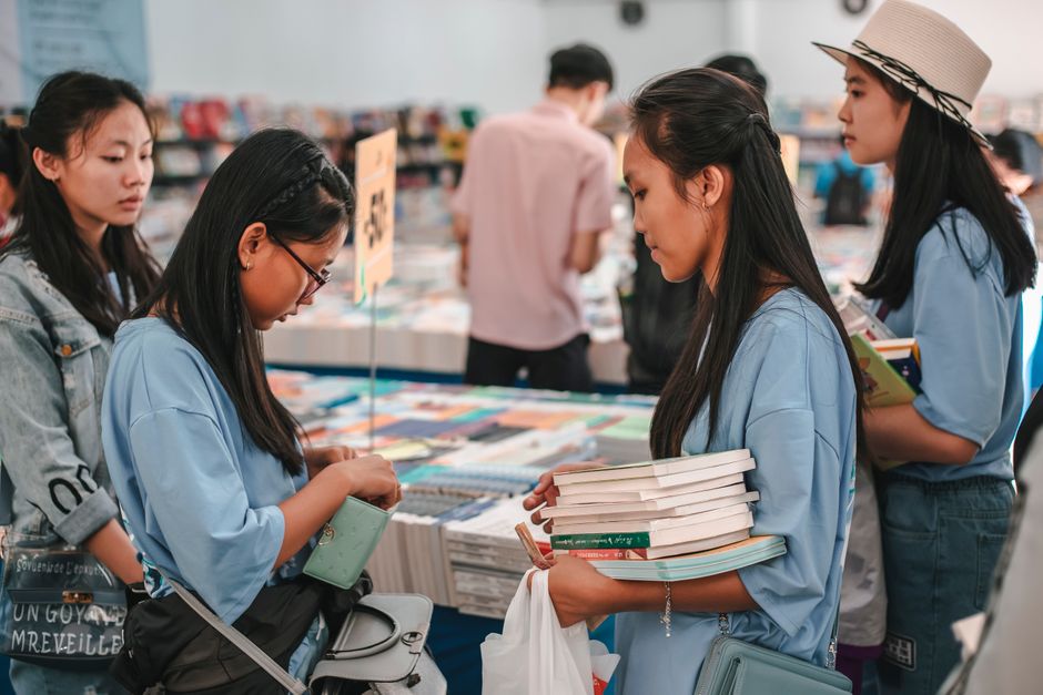 Illustration : festival livre & littérature — Partir en Livre