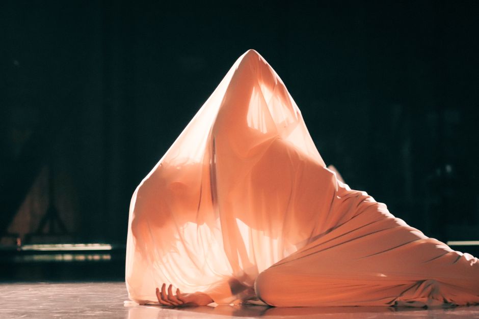 Illustration : festival spectacle vivant — 20 minutes de bonheur en plus