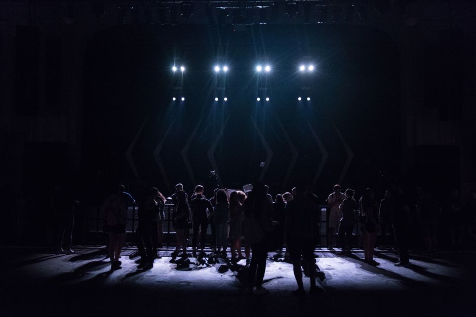 Illustration : festival spectacle vivant — Agit Au Vert
